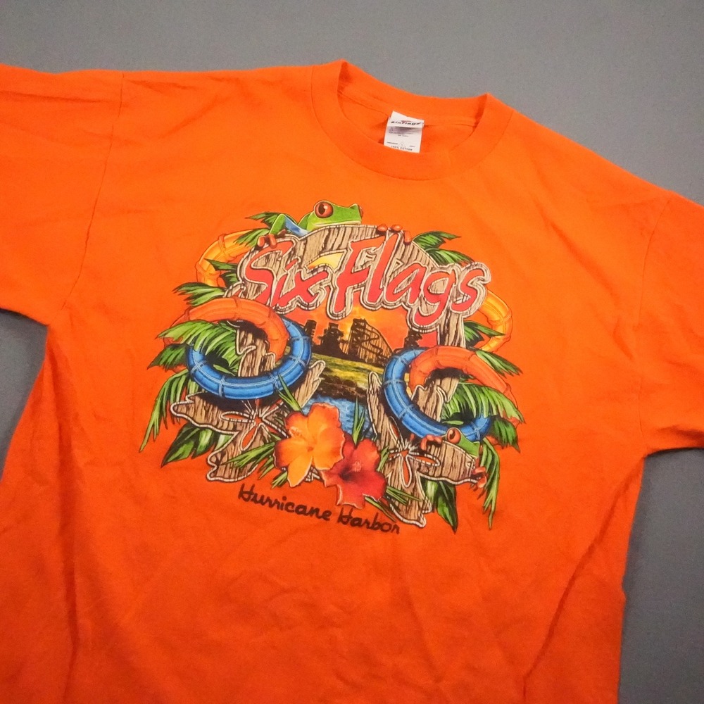Vintage Y2K Six Flags Hurricane Harbor Graphic Short Sleeve Men T-Shirt L